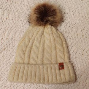 Frye and Co. Brand Beanie Hat with Pom, Cream White.
